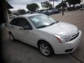 White Suede - Focus S Sedan Photo No. 3