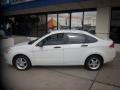 White Suede - Focus S Sedan Photo No. 9