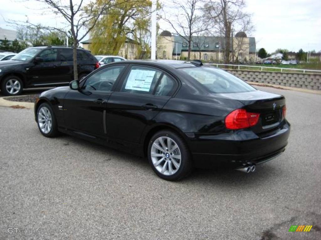 2009 3 Series 328xi Sedan - Black Sapphire Metallic / Black Dakota Leather photo #3