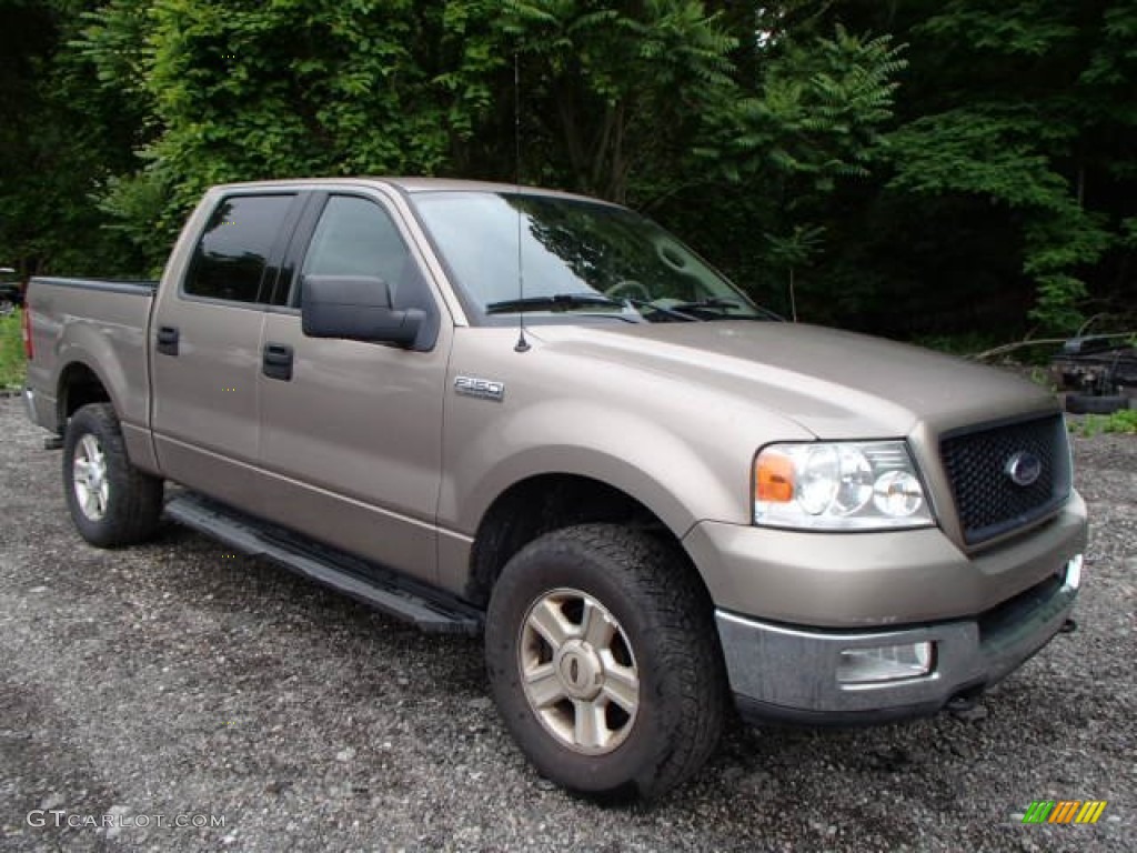 2004 F150 XLT SuperCrew 4x4 - Arizona Beige Metallic / Tan photo #2