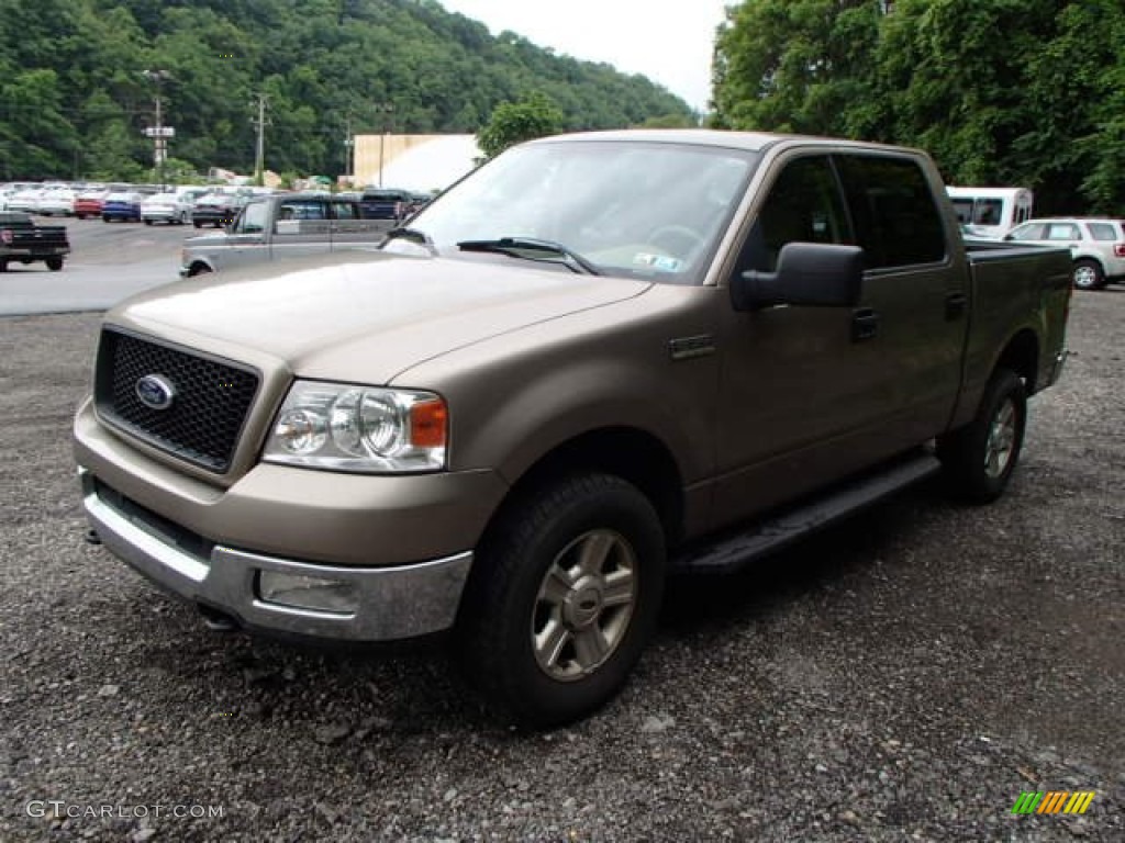 2004 F150 XLT SuperCrew 4x4 - Arizona Beige Metallic / Tan photo #4