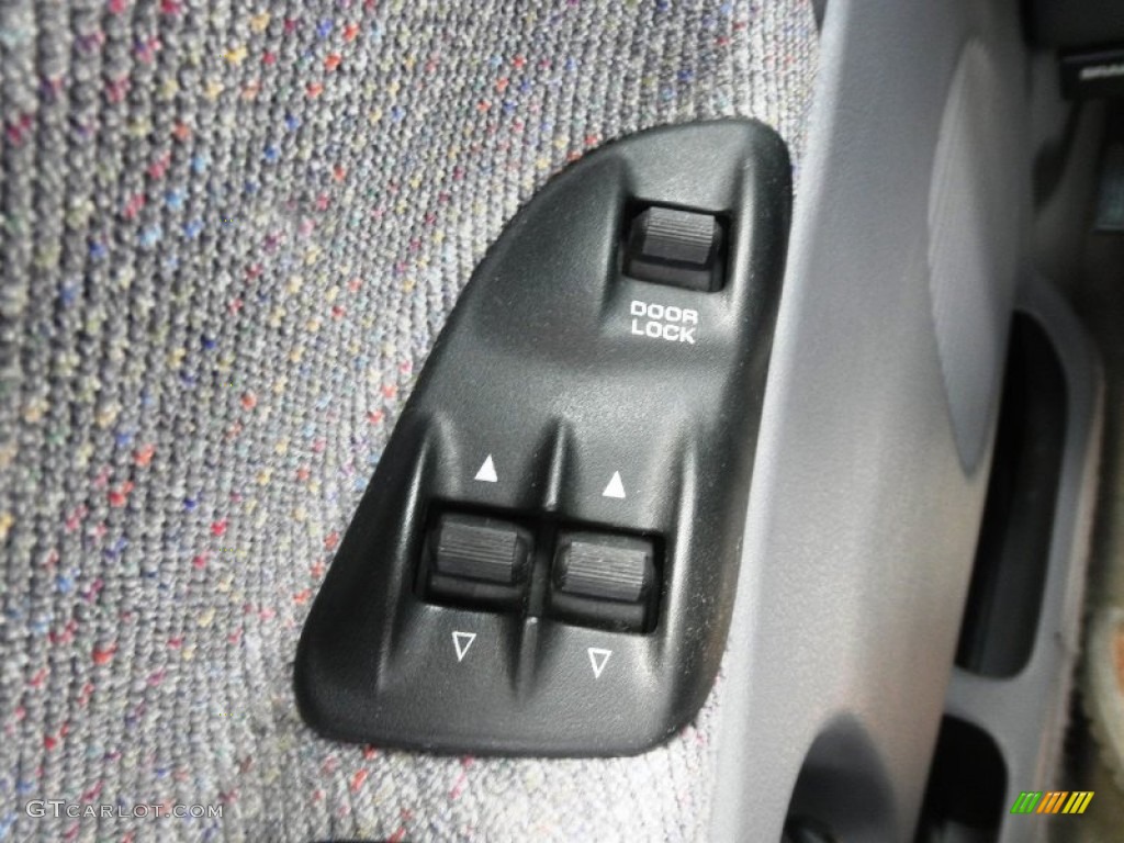 1997 Dodge Ram 1500 Sport Extended Cab 4x4 Controls Photo #82064603