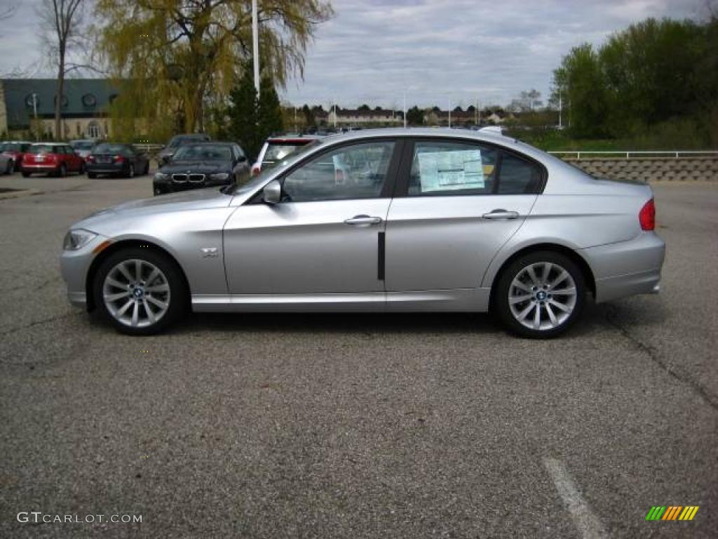 2009 3 Series 328xi Sedan - Titanium Silver Metallic / Black Dakota Leather photo #2