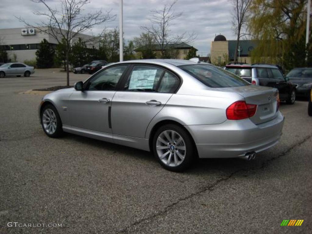 2009 3 Series 328xi Sedan - Titanium Silver Metallic / Black Dakota Leather photo #3