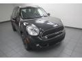 Absolute Black - Cooper S Countryman Photo No. 5