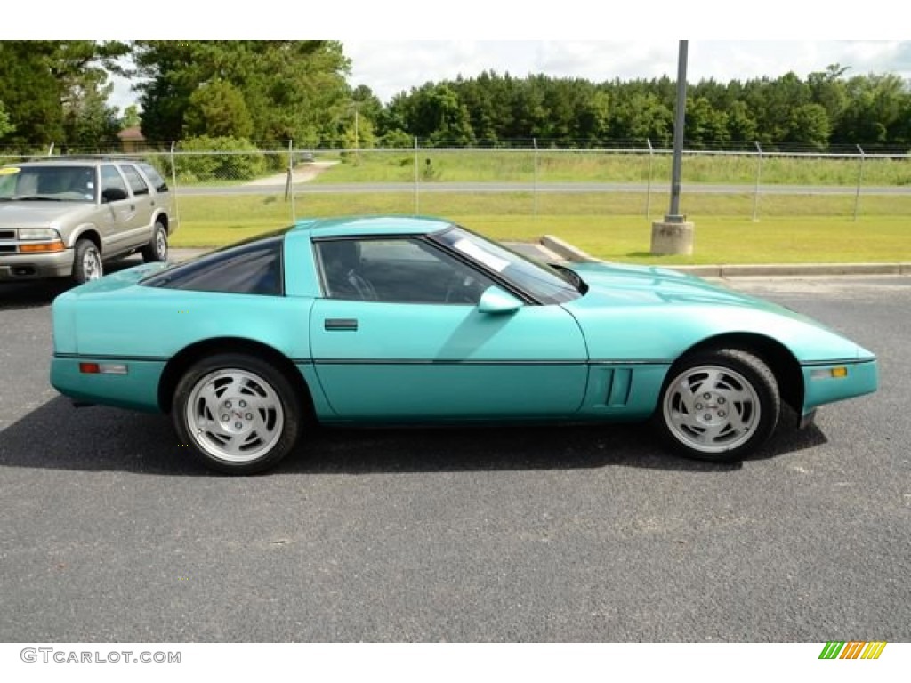 Turquoise Metallic 1990 Chevrolet Corvette Coupe Exterior Photo #82066136