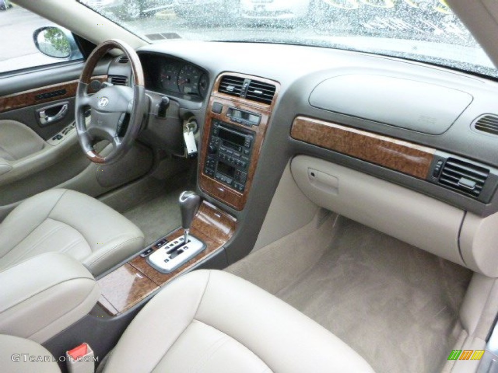 2004 XG350 Sedan - Celadon Green Metallic / Beige photo #11