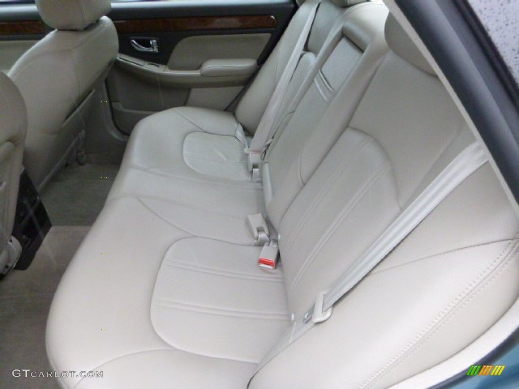 2004 XG350 Sedan - Celadon Green Metallic / Beige photo #17