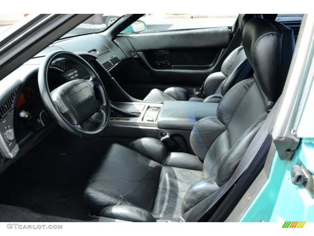 1990 Chevrolet Corvette Coupe Front Seat Photo #82066358
