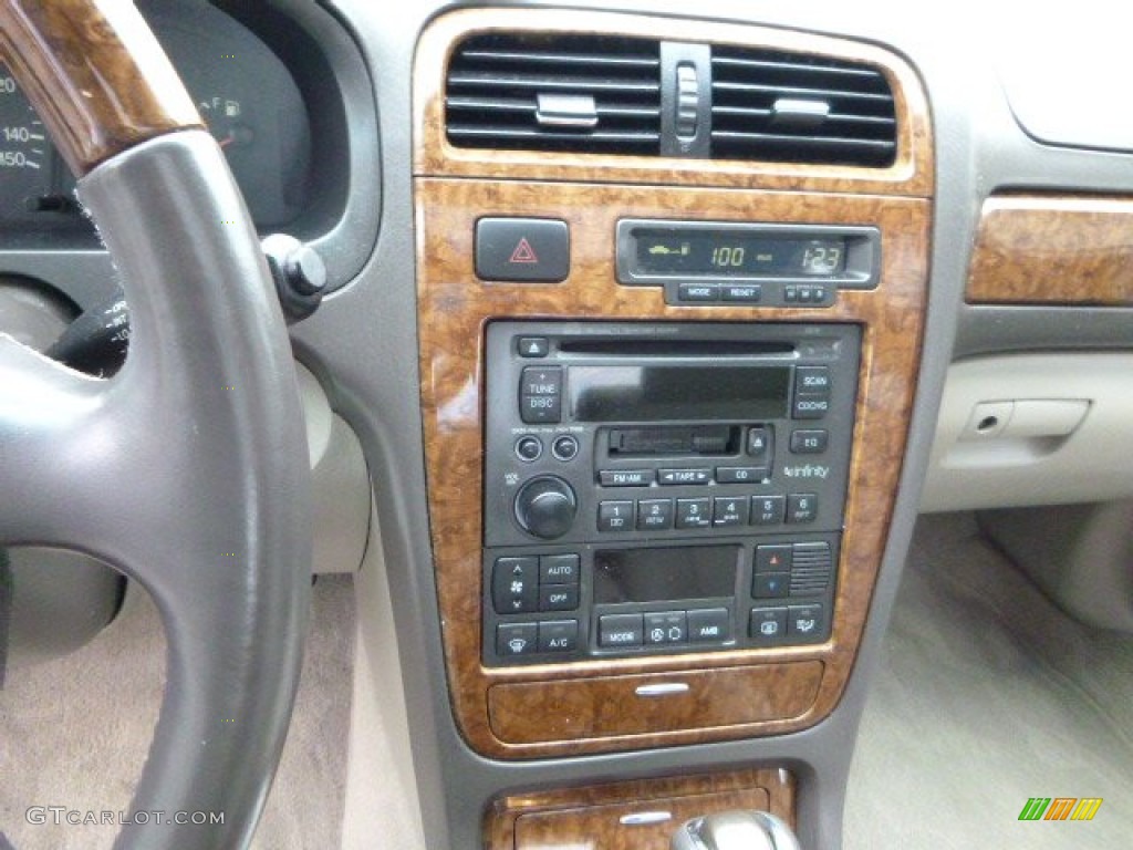2004 XG350 Sedan - Celadon Green Metallic / Beige photo #23