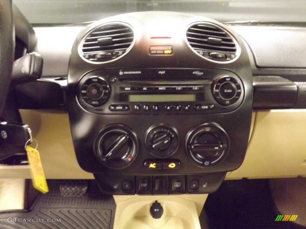 2008 New Beetle SE Convertible - Gecko Green / Cream Beige photo #13