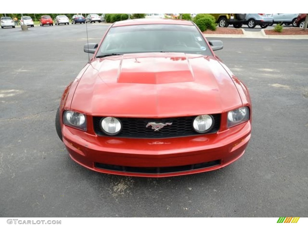 2005 Mustang GT Premium Coupe - Redfire Metallic / Dark Charcoal photo #2