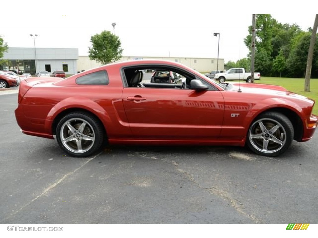 2005 Mustang GT Premium Coupe - Redfire Metallic / Dark Charcoal photo #4