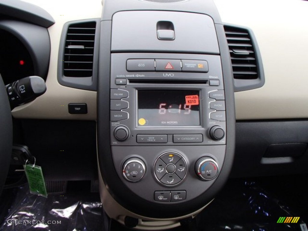 2013 Kia Soul ! Controls Photo #82067240