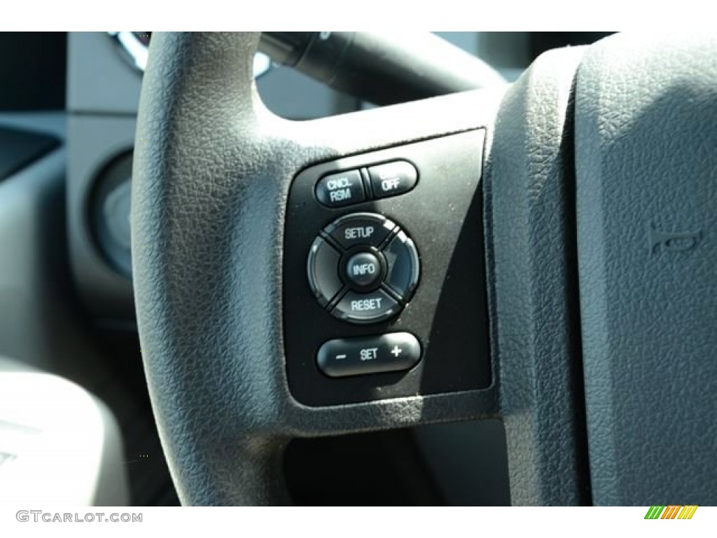 2013 Ford F450 Super Duty XLT Crew Cab Controls Photo #82067434