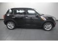 Absolute Black - Cooper Countryman Photo No. 2