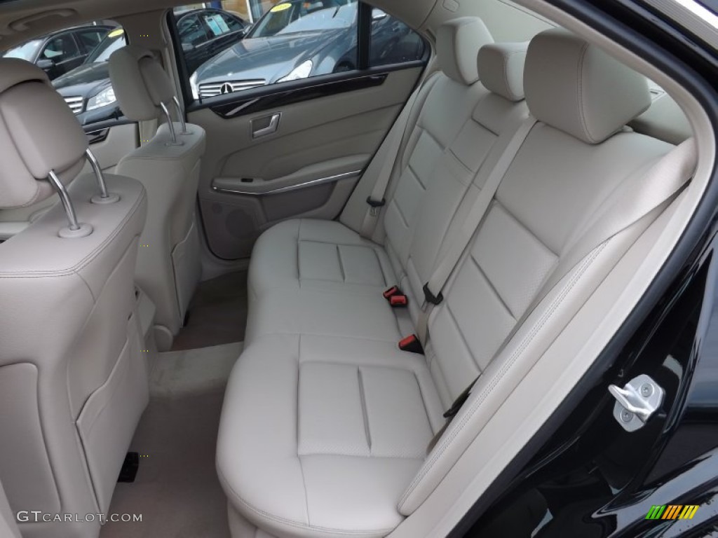 2014 Mercedes-Benz E 350 4Matic Sedan Rear Seat Photo #82070477