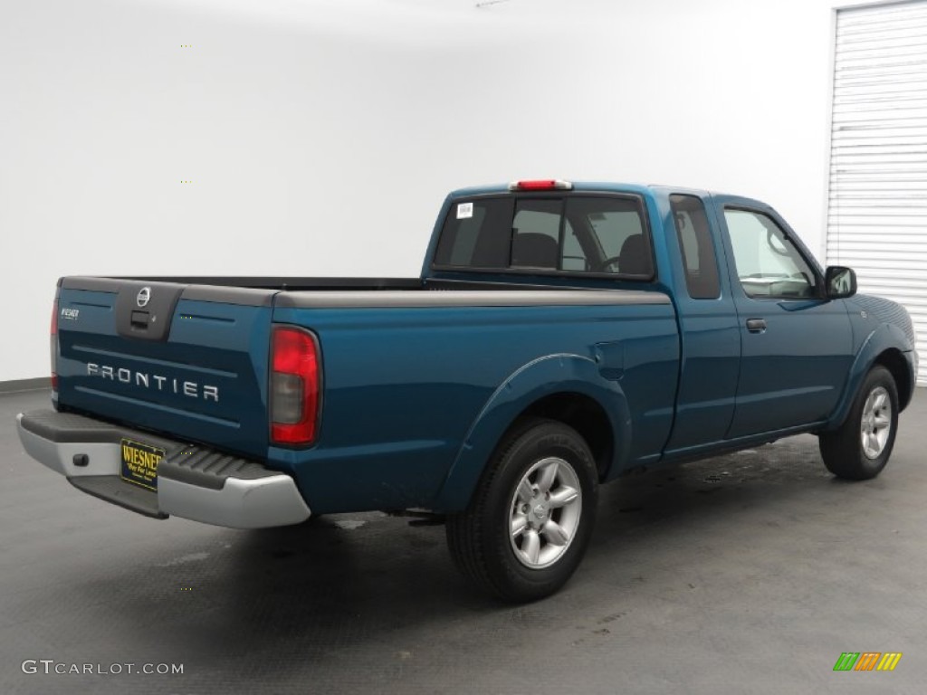 2004 Frontier XE King Cab - Electric Blue Metallic / Charcoal photo #5