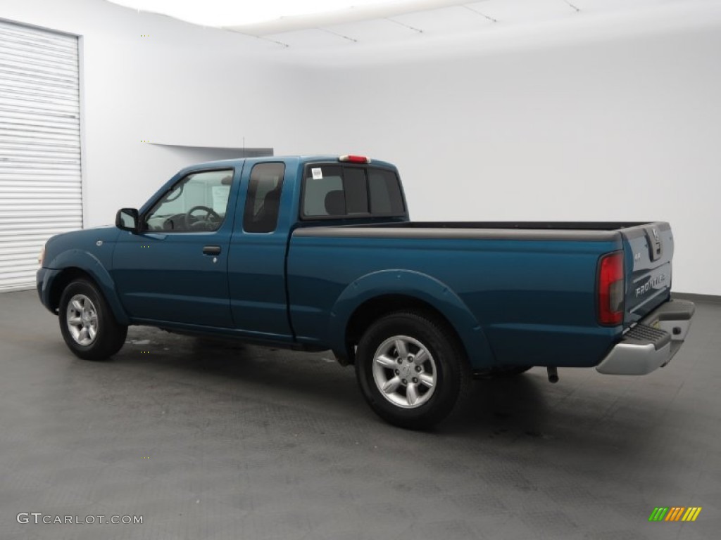2004 Frontier XE King Cab - Electric Blue Metallic / Charcoal photo #7