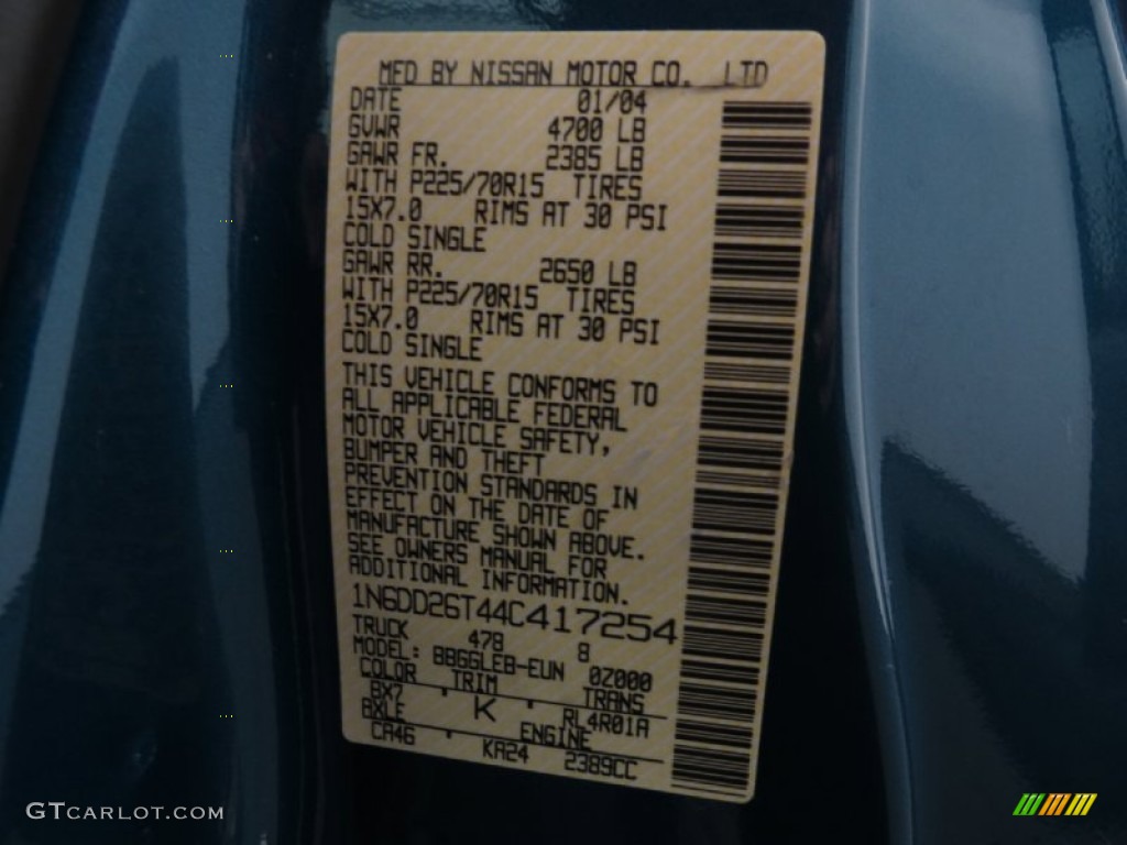 2004 Frontier XE King Cab - Electric Blue Metallic / Charcoal photo #18