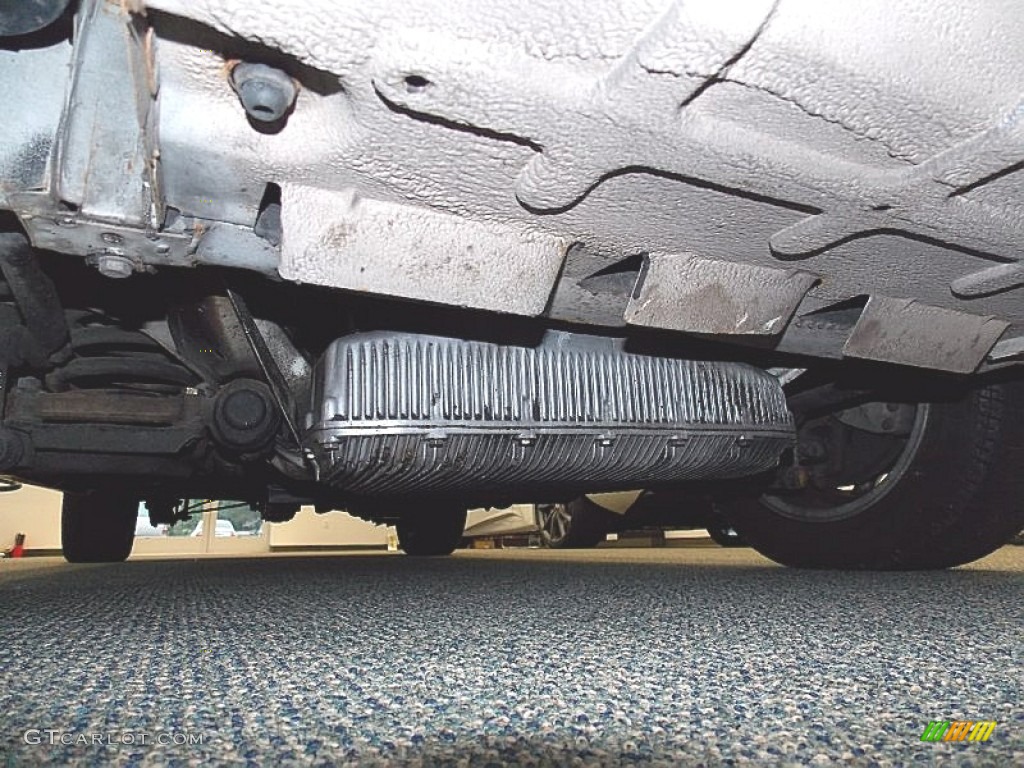 1991 Alfa Romeo Spider Veloce Undercarriage Photo #82071491