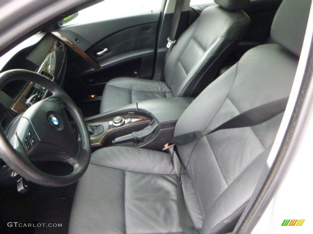 2004 BMW 5 Series 530i Sedan Front Seat Photo #82074152