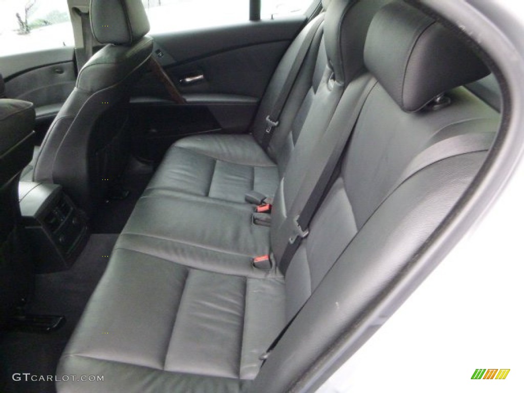 Black Interior 2004 BMW 5 Series 530i Sedan Photo #82074179