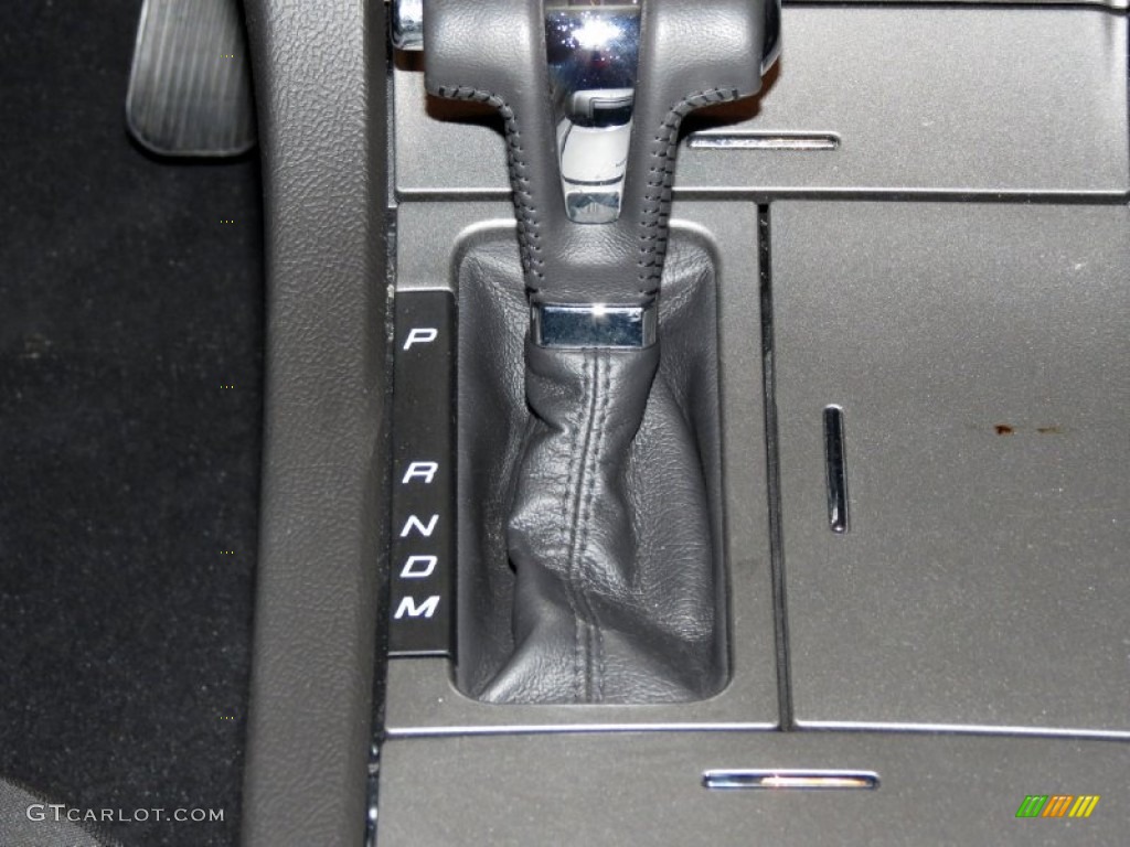 2011 Ford Taurus SEL Transmission Photos