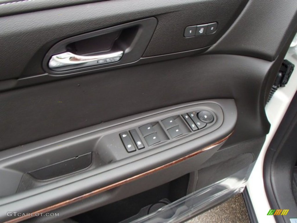 2014 Chevrolet Traverse LTZ AWD Controls Photo #82075495