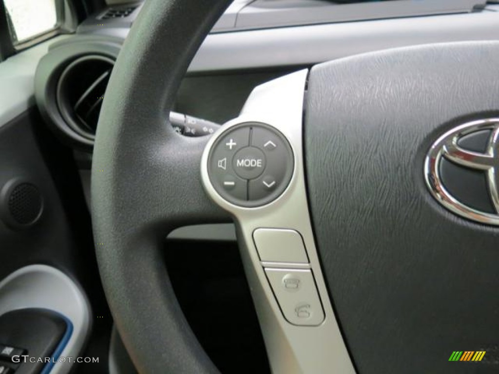 2013 Toyota Prius c Hybrid Two Controls Photo #82077040