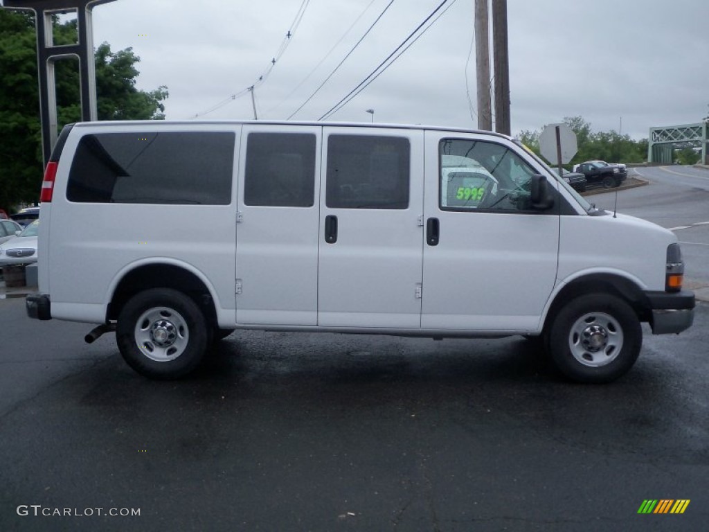 2013 Chevrolet Express LT 2500 Passenger Van Exterior Photos