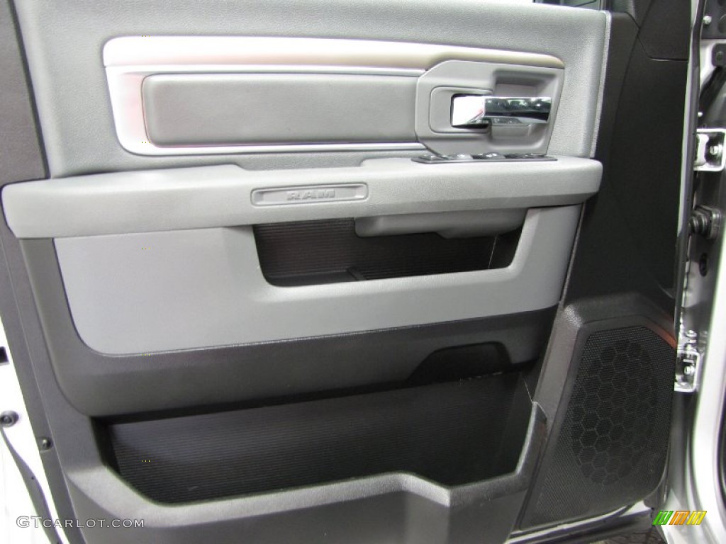 2013 1500 SLT Quad Cab 4x4 - Bright Silver Metallic / Black/Diesel Gray photo #9