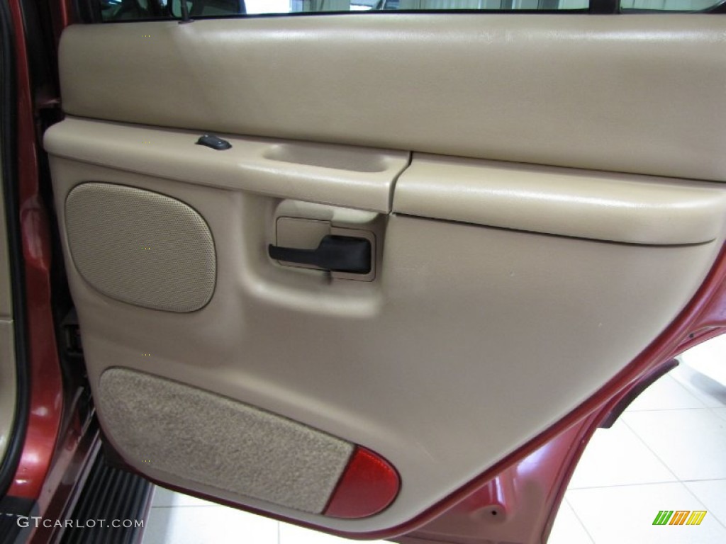 2000 Mountaineer V8 AWD - Toreador Red Metallic / Prairie Tan photo #14