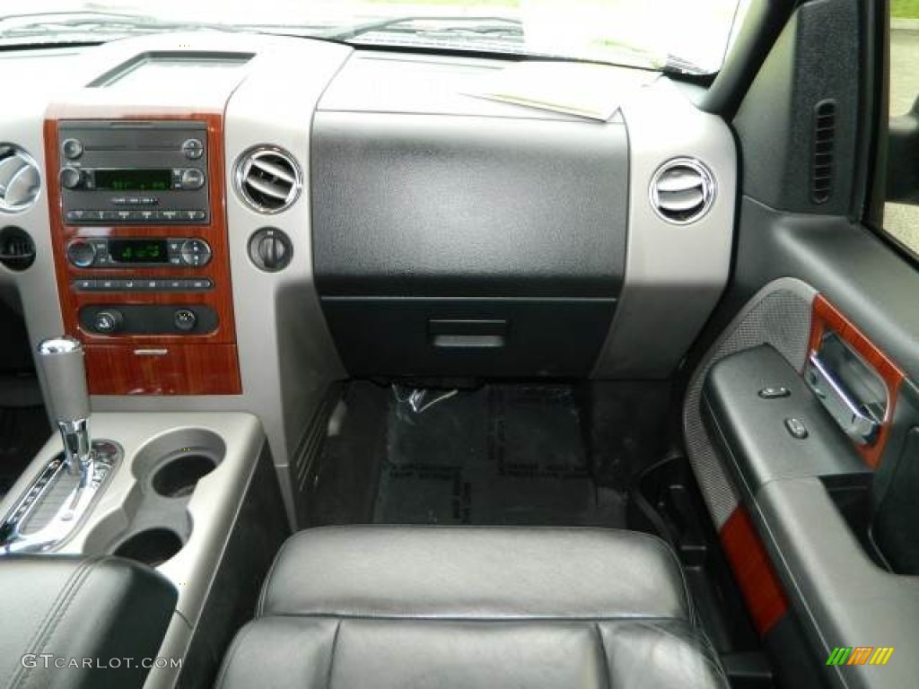2006 F150 Lariat SuperCrew - Black / Black photo #11
