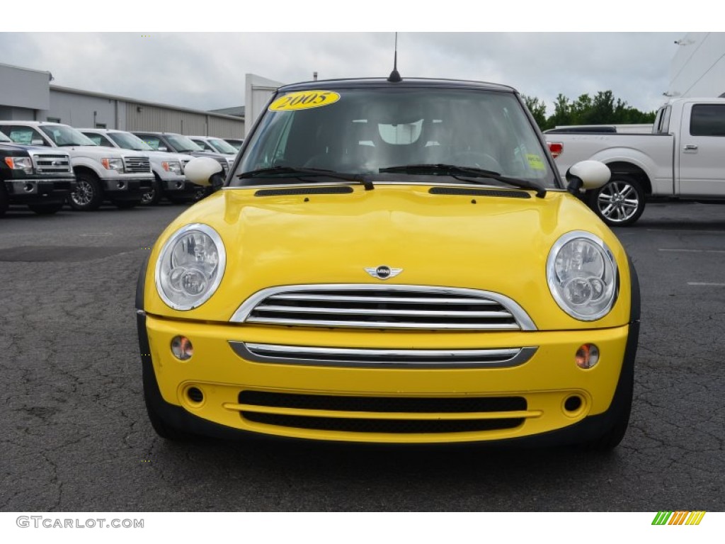 2005 Cooper Convertible - Liquid Yellow / Black/Panther Black photo #12