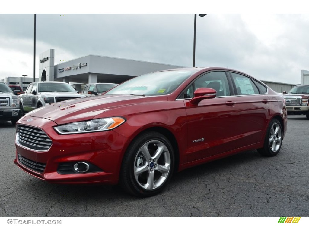 2013 Fusion Hybrid SE - Ruby Red Metallic / Charcoal Black photo #3