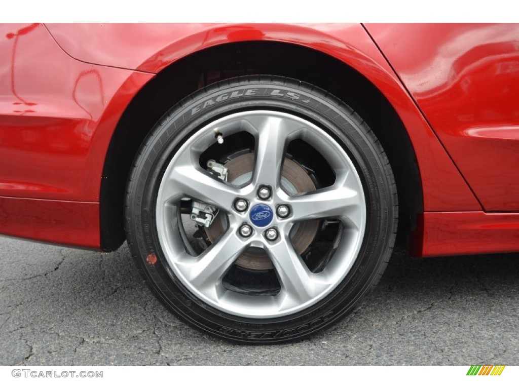 2013 Fusion Hybrid SE - Ruby Red Metallic / Charcoal Black photo #9