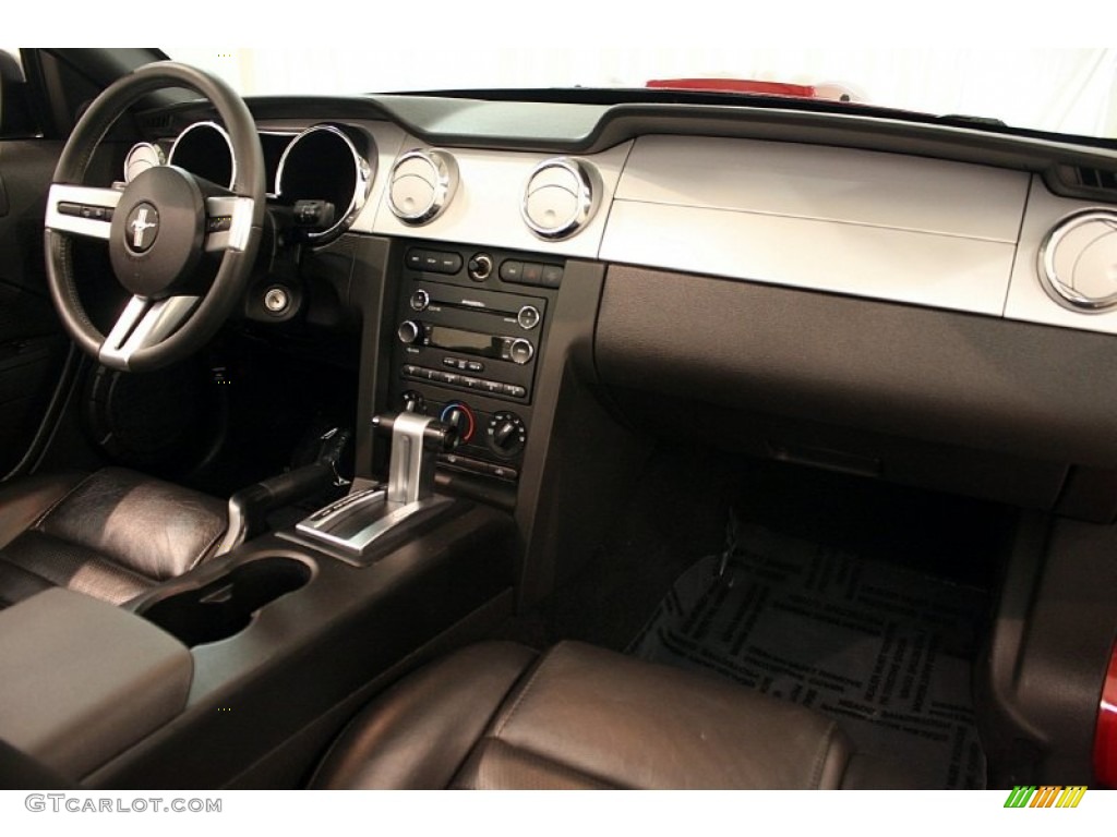 2008 Ford Mustang GT Premium Convertible Dashboard Photos