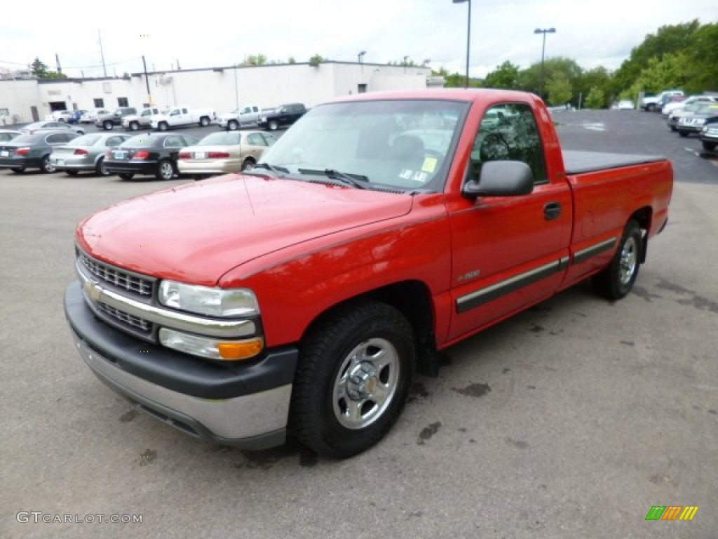 2002 Silverado 1500 Work Truck Regular Cab - Victory Red / Graphite Gray photo #3