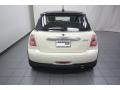 Pepper White - Cooper Hardtop Photo No. 12