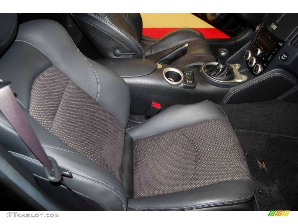 2009 370Z Touring Coupe - Magnetic Black / Black Leather photo #15
