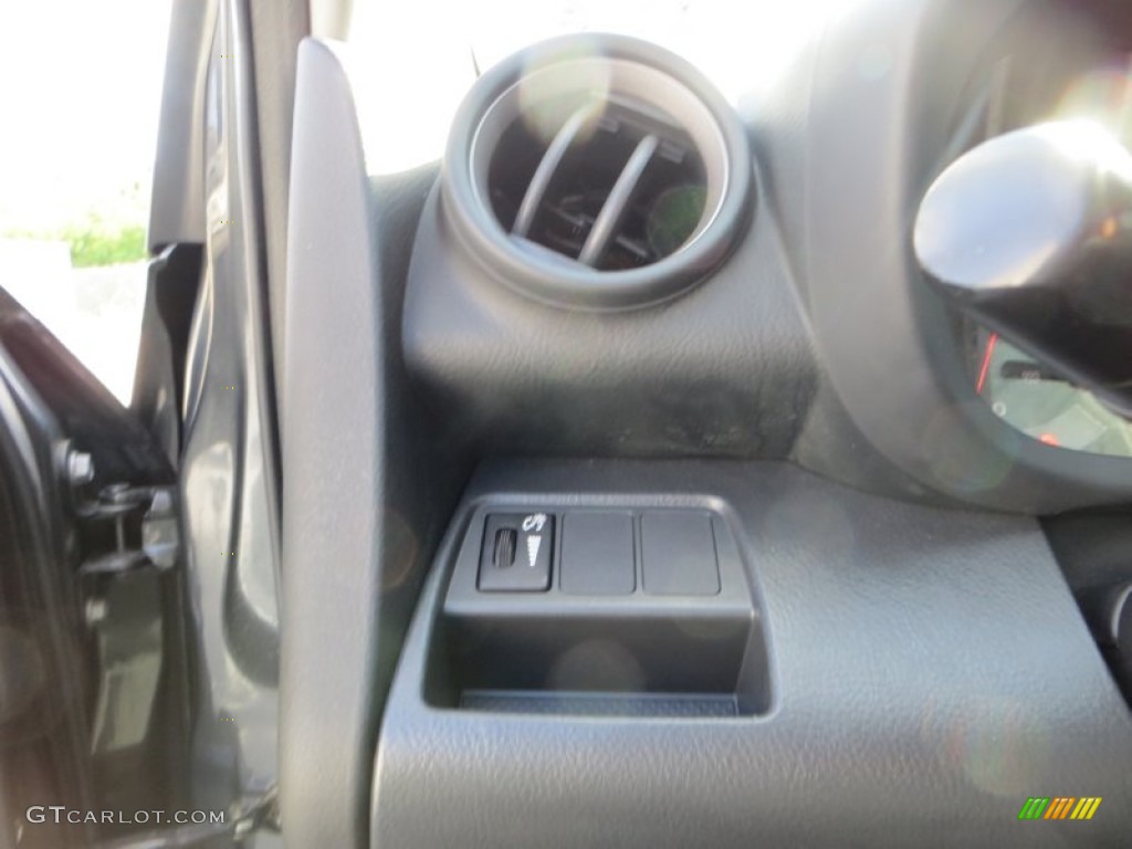 2006 RAV4 Sport - Flint Gray Mica / Dark Charcoal photo #89