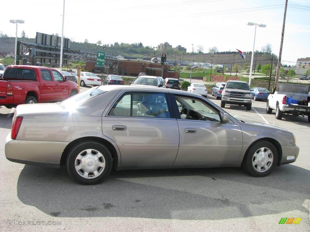 2002 DeVille Sedan - Cashmere Metallic / Oatmeal photo #7