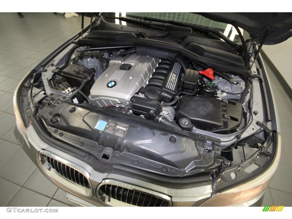 2007 BMW 5 Series 525i Sedan Engine Photos