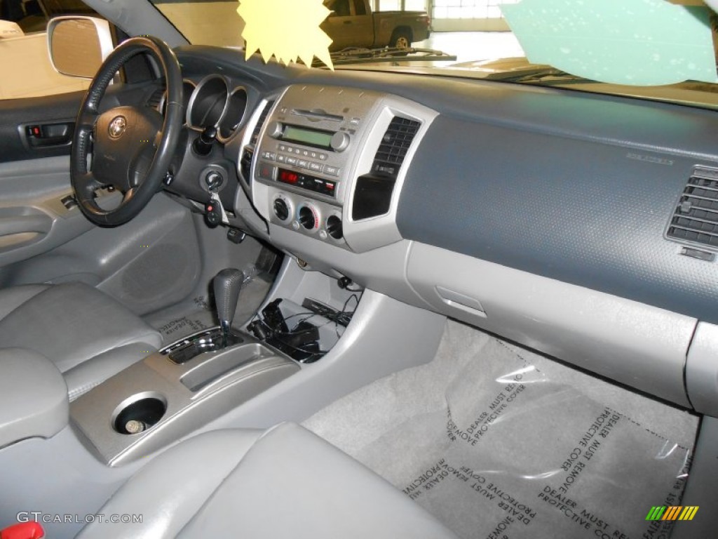 2005 Tacoma V6 TRD Sport Double Cab 4x4 - Silver Streak Mica / Graphite Gray photo #12