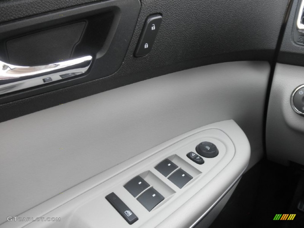 2009 Acadia SLE - Silver Green Metallic / Light Titanium photo #16