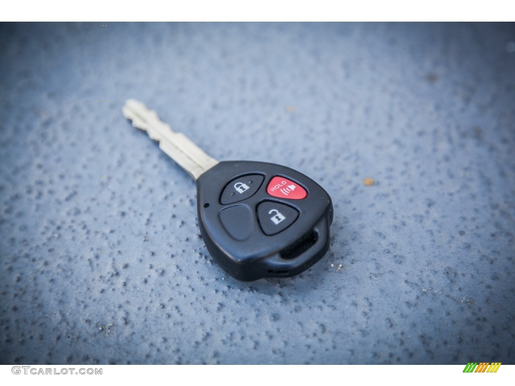 2009 Scion xB Standard xB Model Keys Photo #82102353