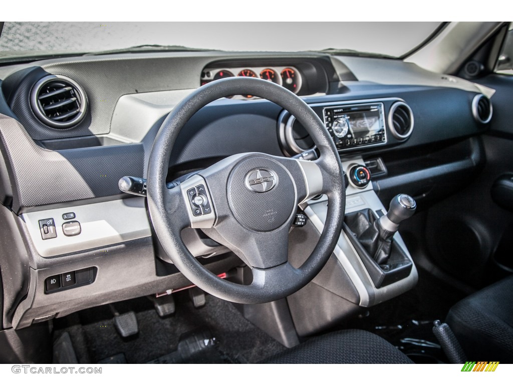 2009 Scion xB Standard xB Model Dashboard Photos
