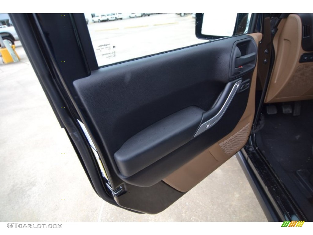 2011 Wrangler Rubicon 4x4 - Black / Black/Dark Saddle photo #14