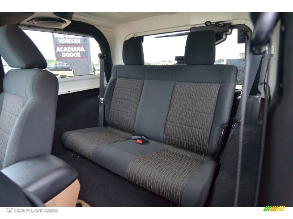 2011 Wrangler Rubicon 4x4 - Black / Black/Dark Saddle photo #16